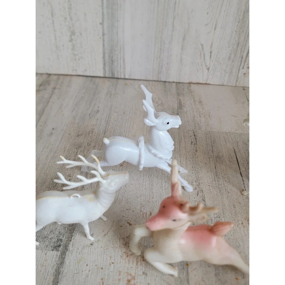 Vintage reindeer white plastic Xmas ornament figure set fawn deer home